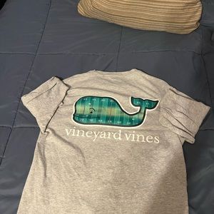 Vineyard Vines football men’s shirt